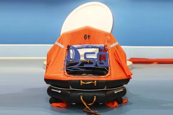 KHZ type automatically self-righting inflatable liferafts for fishing vessels