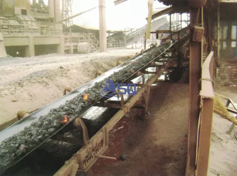 HEAT-RESISTANT CONVEYOR BELT