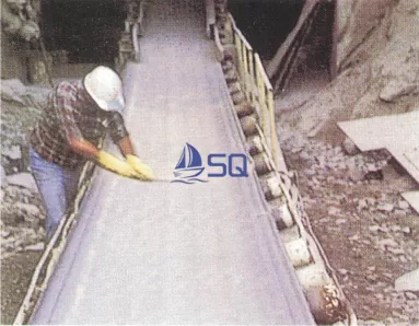 OIL RESISTANT CONVEYOR BELT