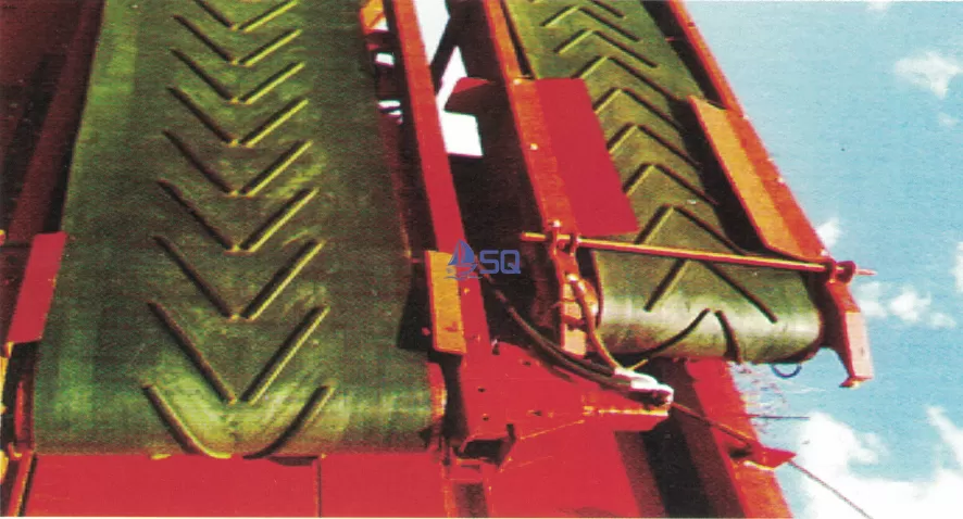 CHEVRON CONVEYOR BELT