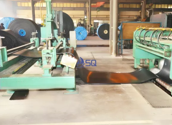 FABRIC CARCASS CONVEYOR BELT