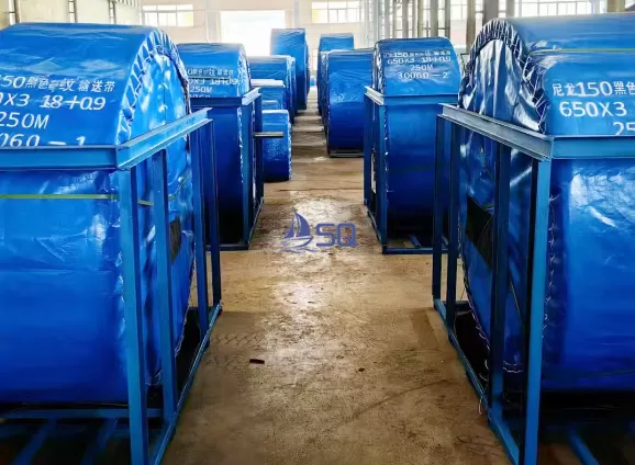 FABRIC CARCASS CONVEYOR BELT